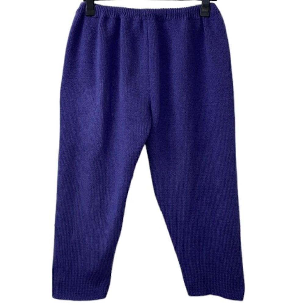Women’s Capri Knee Length Pants